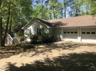 339 Greenbriar Trl, Holly Lake Ranch, TX 75765