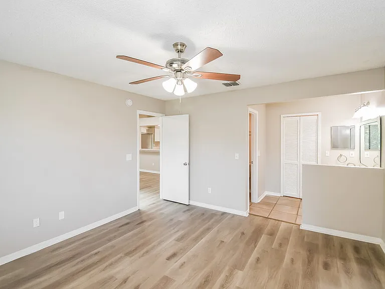 4176 Rollingwood Ct — Photo 10