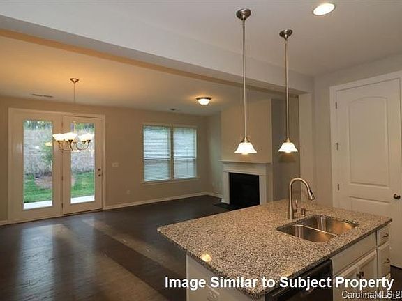 3rd image of 9441 Glenburn Ln #118