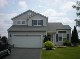 412 Foxborough Trl, Bolingbrook, IL 60440