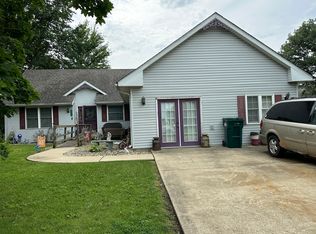 625 Diversatech Dr S, Manteno, IL 60950