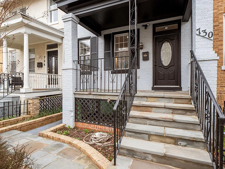 730 Newton Pl NW — Photo 14