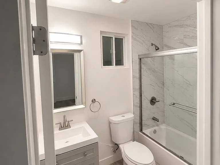 3721 S San Pedro St #1 — Photo 2
