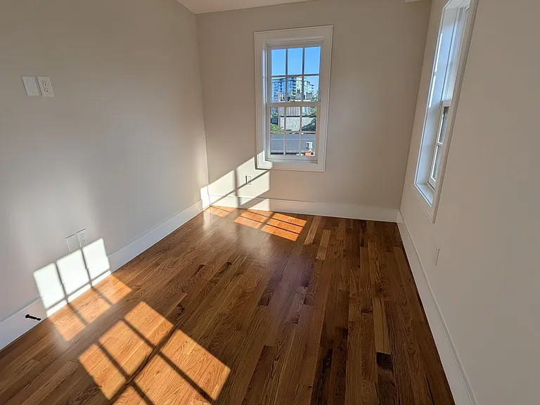 18 Winchester St #3A — Photo 7