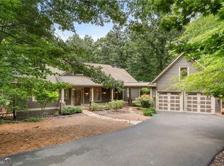 1033 Quail Cove Dr, Jasper, GA 30143