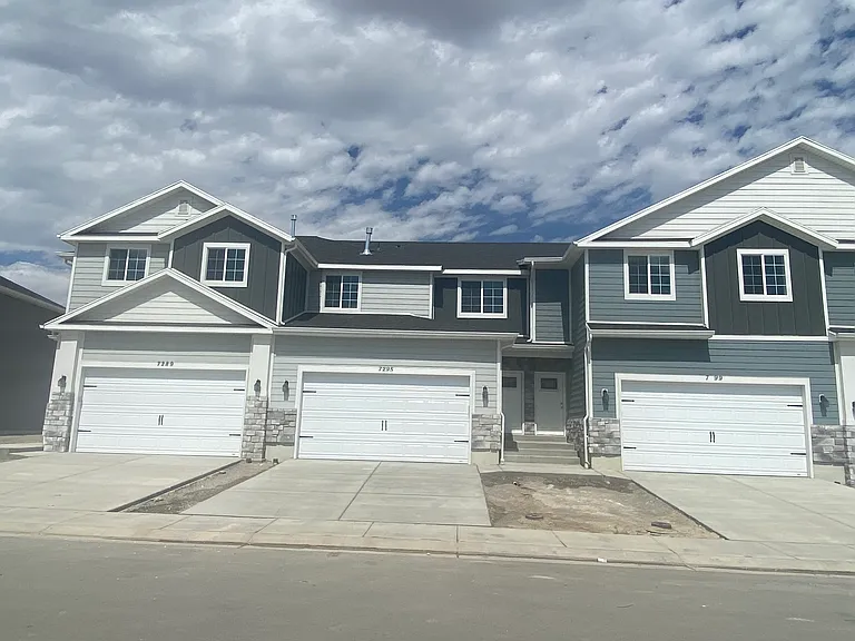 7295 N Hidden Loop Rd — Photo 2