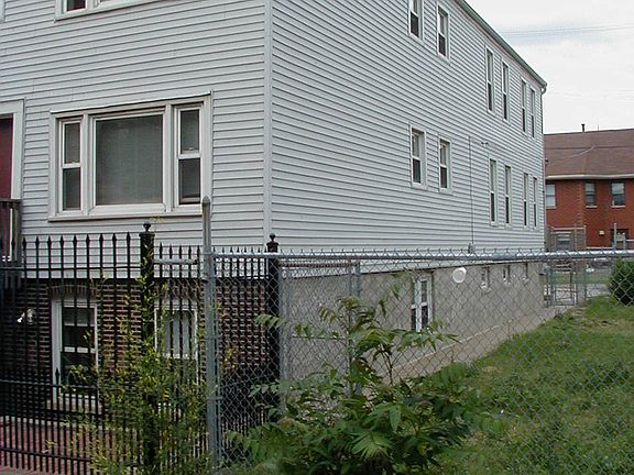 3rd image of 745 N Throop St