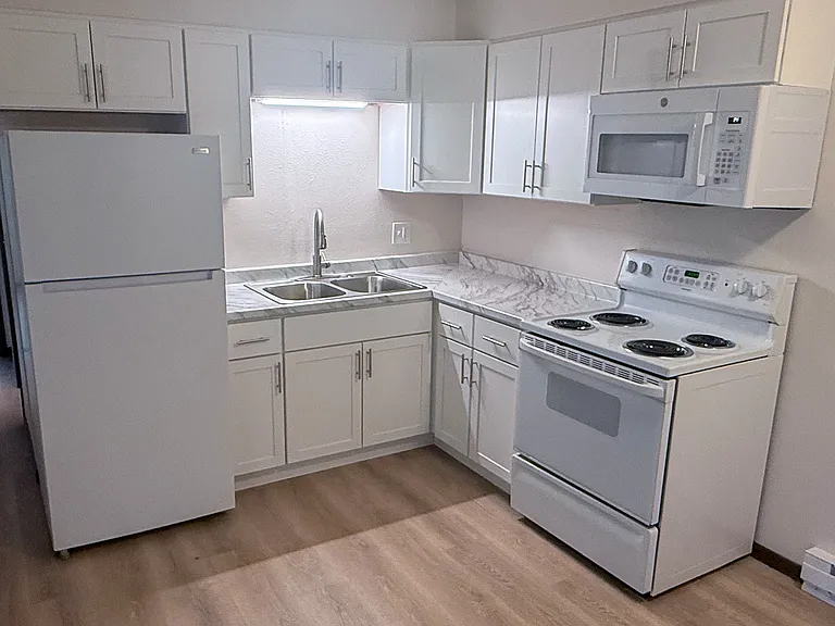 112 SW 21st St #1 — Photo 2