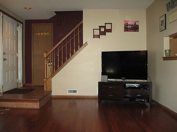 5th image of 16154 Creekmont Ct