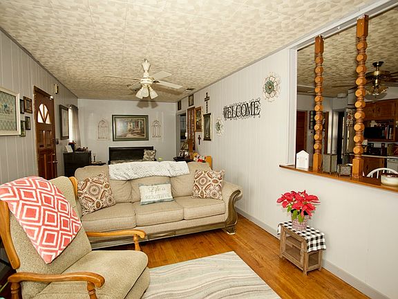 5th image of 1345 Pine St