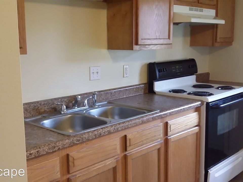 2nd image of 6B Lee Dr