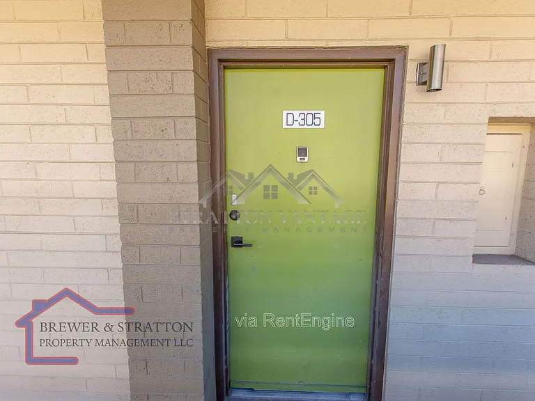 351 E Thomas Rd #D305 — Photo 3