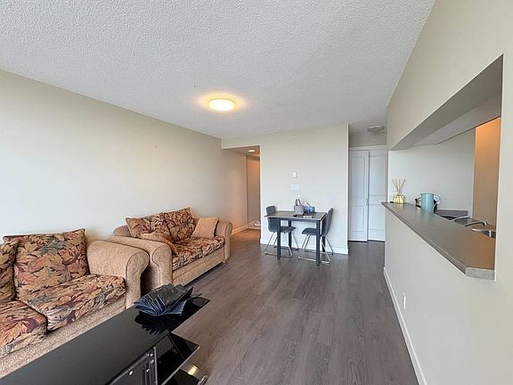 2nd image of 5380 Oben St #1905