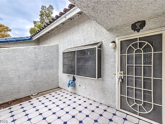 2nd image of 2041 Willowbury Dr Unit D