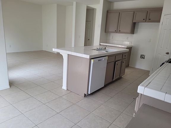 5th image of 12828 Pueblo Ln