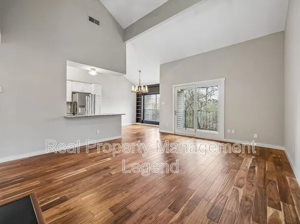 2506 Wedglea Dr, Dallas, TX