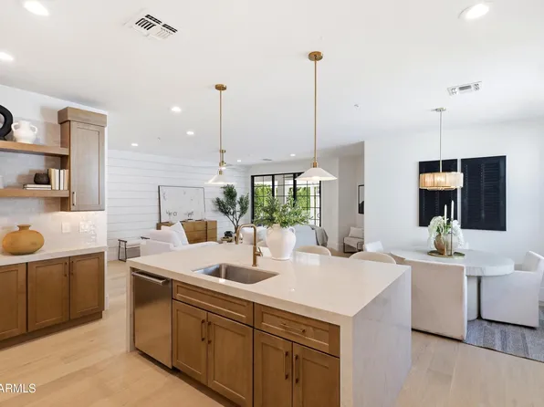 1360 S MULBERRY Street, Gilbert, AZ 85296