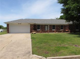 2707 S 28th St, Muskogee, OK 74401
