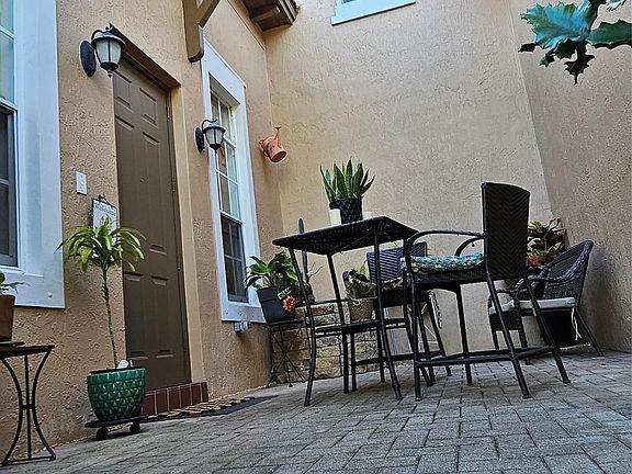 5th image of 630 SW 147th Terrace