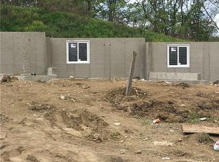 36 Truman Cir, Mc Kees Rocks, PA 15136