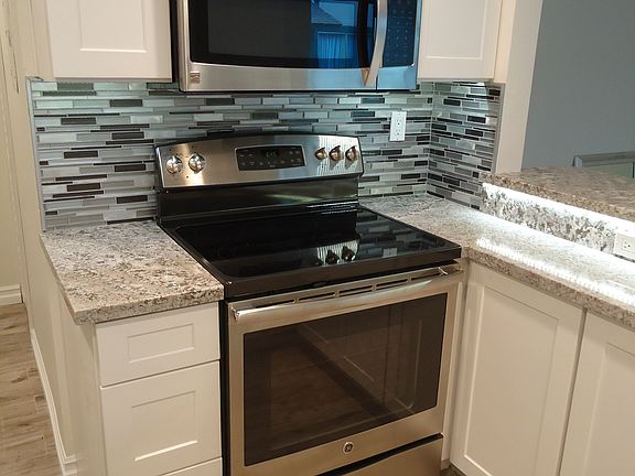 5th image of 1721 N Rainwood Cir APT C