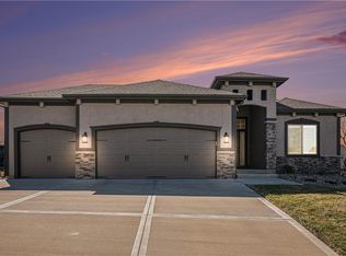 13515 NW 73rd St, Parkville, MO 64152