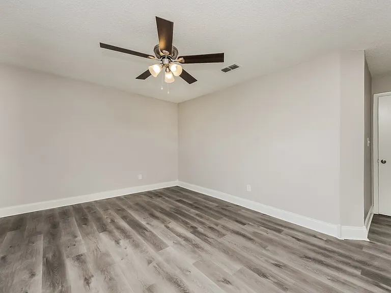 2468 Albaca Dr — Photo 10