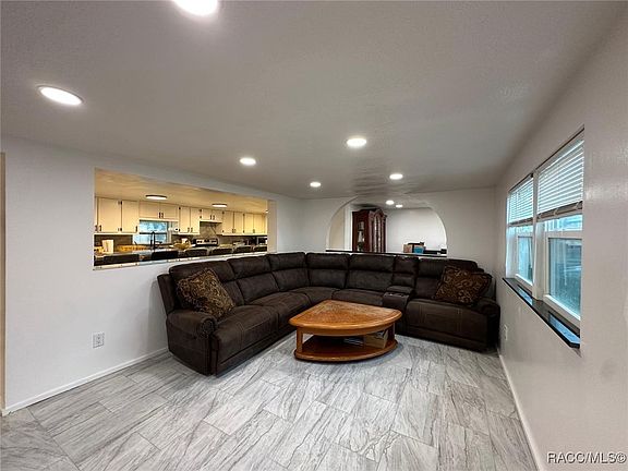 4th image of 7690 Gordon Loop