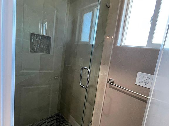 4th image of 1138 Craig Dr #2