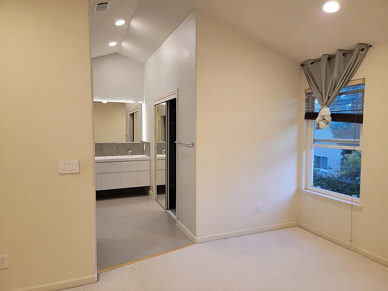 1017 Phoenix Ct — Photo 15