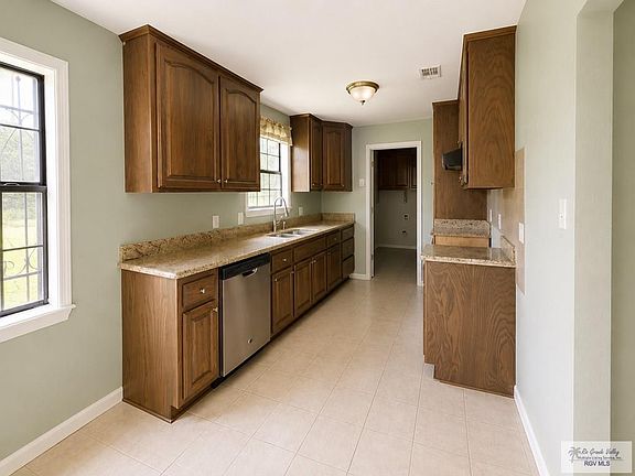 2nd image of 17472 Wilson Rd