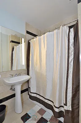 Rented by City Connections Realty | media 26