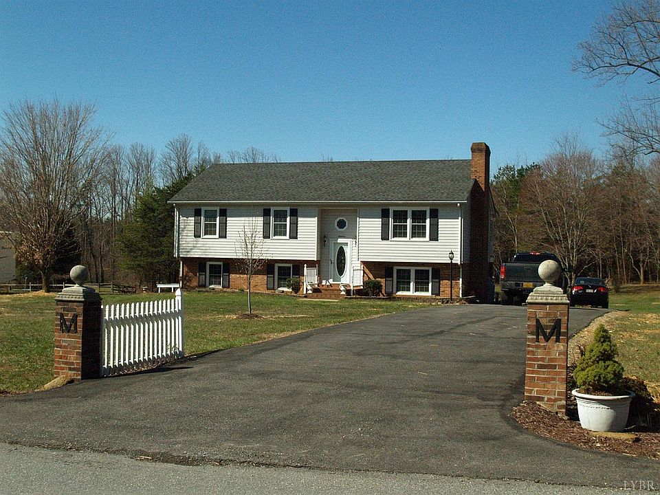 1st image of 19 Brookwood Dr