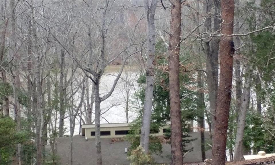1st image of 233 Malabar Dr