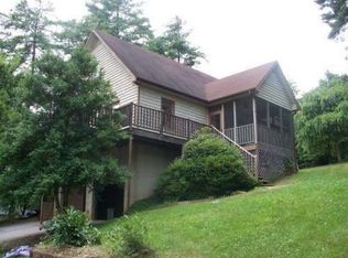 2192 Congo Rd, Wilkesboro, NC 28697