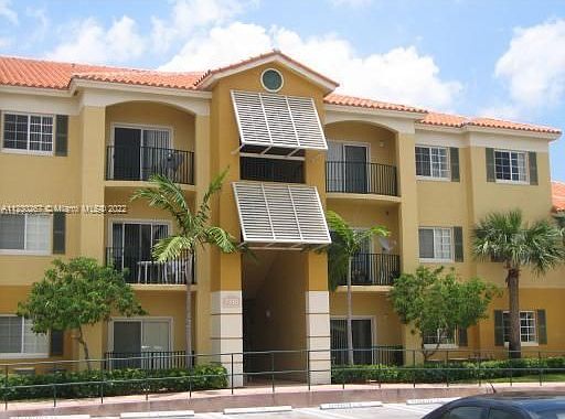 2nd image of 7220 NW 114th Ave APT 104