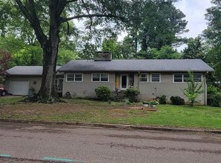 38 Fair Oaks Pl, Jackson, TN 38305