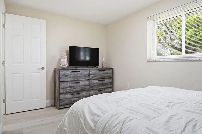 6338 Aberdeen Ave — Photo 12