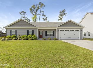 272 Marsh Haven Dr, Sneads Ferry, NC 28460