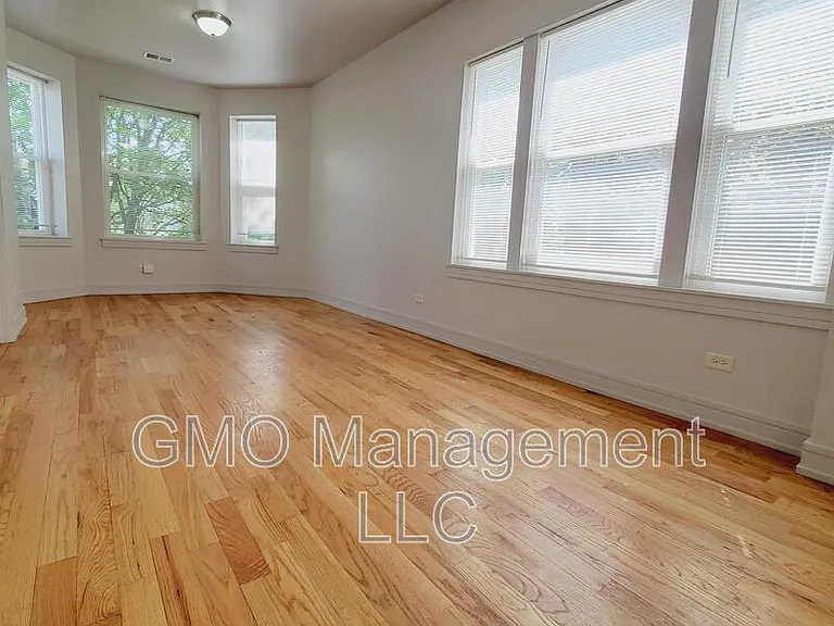 4048 W Lexington St #2 — Photo 4