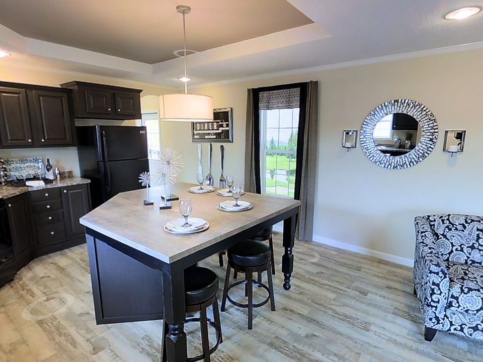 1st image of 454 Birchwood Dr