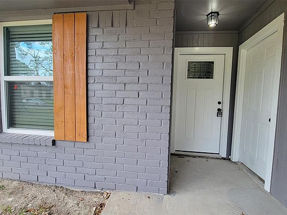 2nd image of 510 Donnacorey Dr