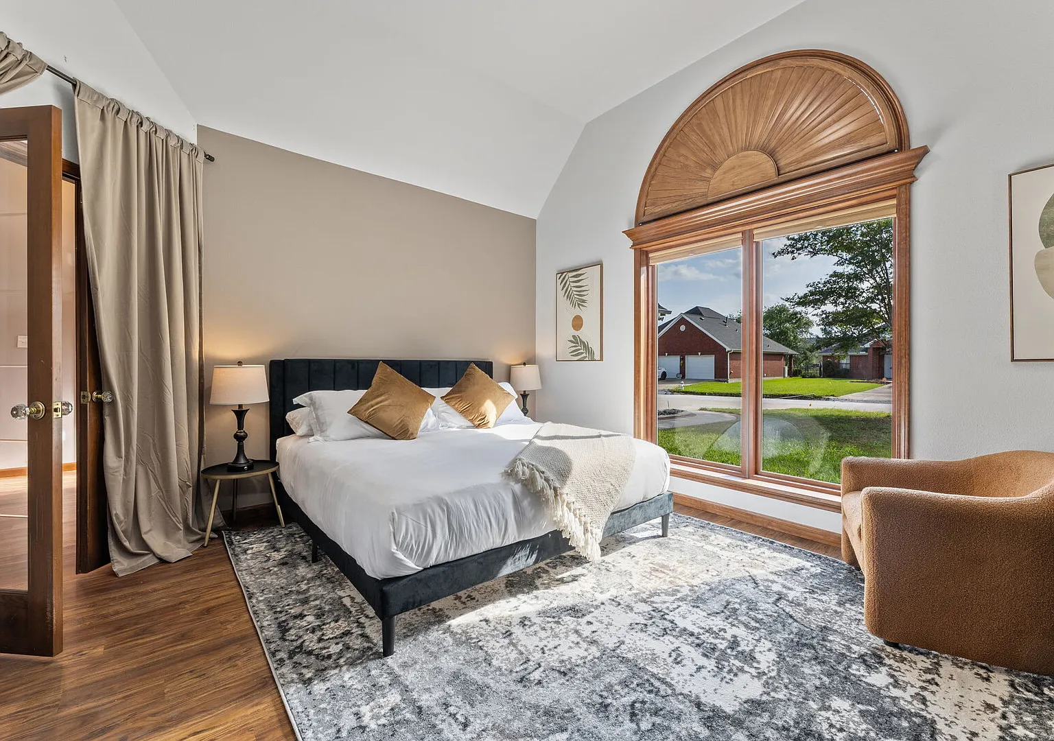 Golf-Side Luxe Escape Sleeps 14 Hot Tub & Theater — Photo 4