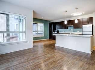 Array Apartments, Seattle, WA 98125