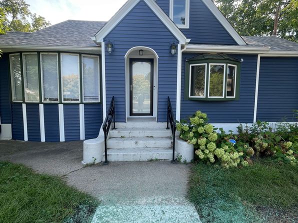 4421 Osseo Rd