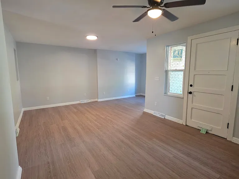 1609 Brighton Pl — Photo 2