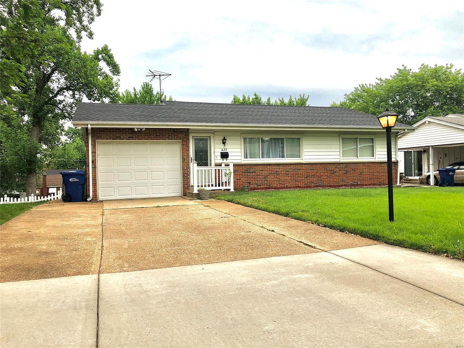 427 Lambeth Ln, Saint Louis, MO 63125 Zillow