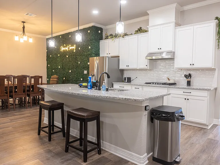 4648 S Stonecrest Ct — Photo 4