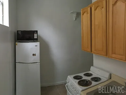 Rented by Bellmarc Realty | media 20