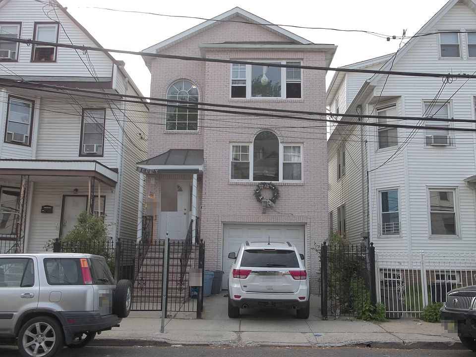 1st image of 88 Peabody Pl #1